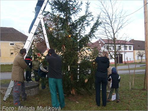 Výroba ozdob na&nbsp;vánoční strom